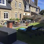 Grande maison Saint Malo avec cheminée et jardin